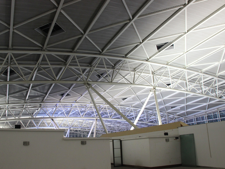 山东省济南市遥墙国际机场候机楼照明工程
